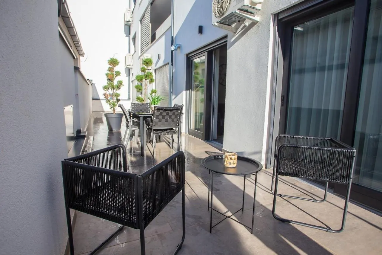 Apartment No 2 Porec 0*,